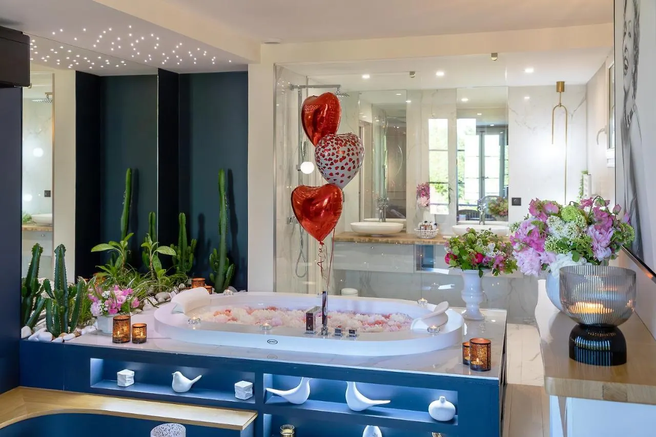 Penzion Les Chambres Romantiques - Suite Jacuzzi Privatif, Domaine Aixois D'Exception Aix-en-Provence